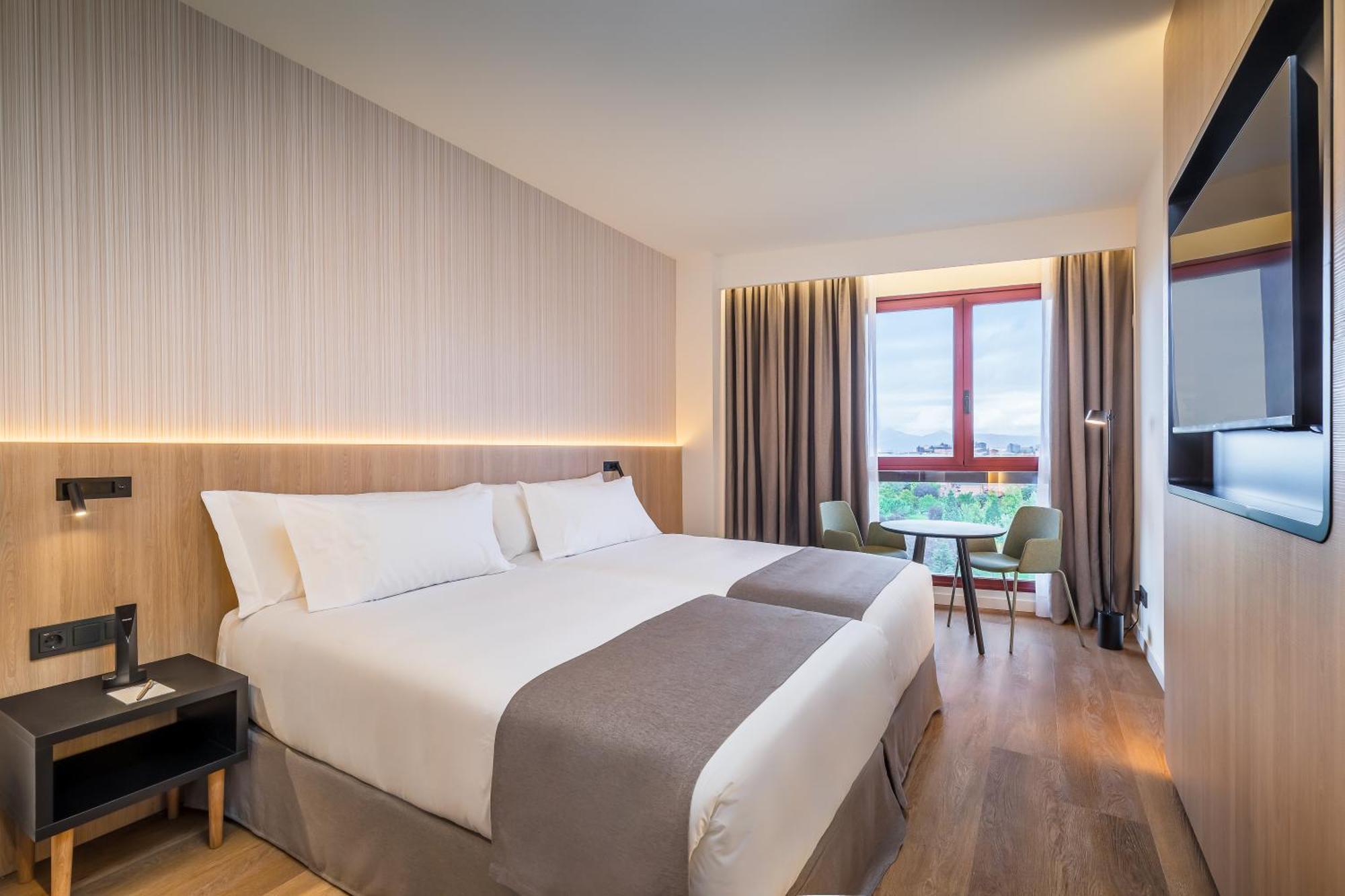 Hotel Occidental Pamplona Exteriér fotografie